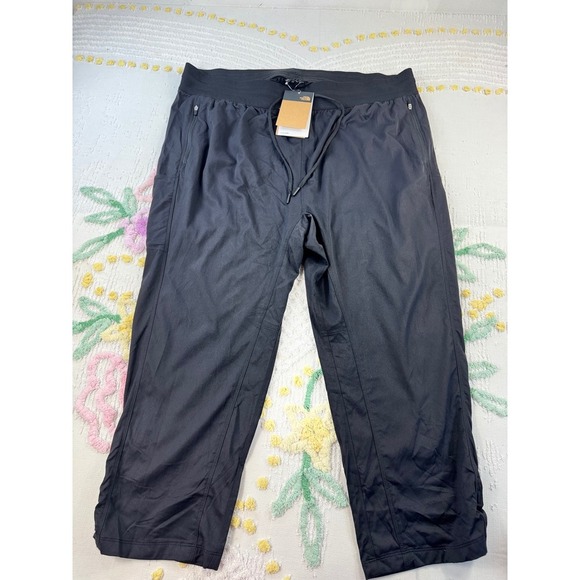 The North Face Pants - The North Face Womens 2X Regular‎ Black FlashDry Capri Pants Drawstring Waist